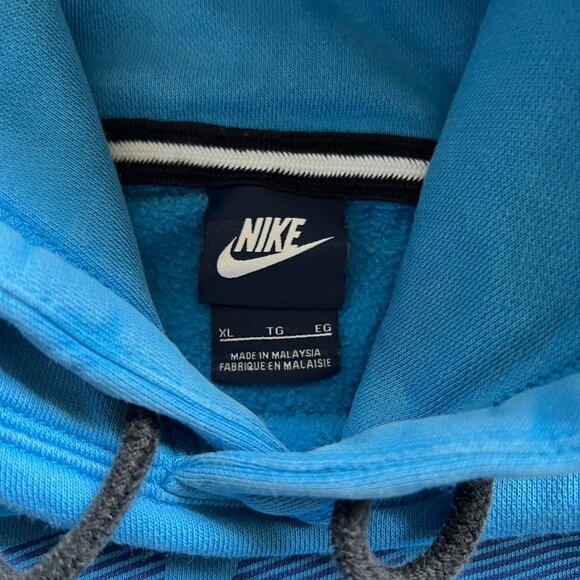Spellout Nike Hoodie - Picture 6 of 6